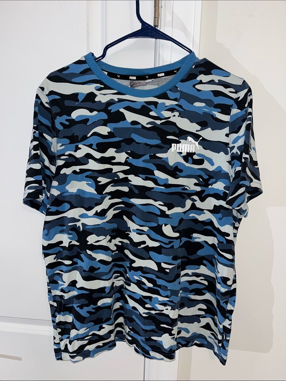 Blue camouflage Camo Puma mens work out performance gym tennis t shirt L